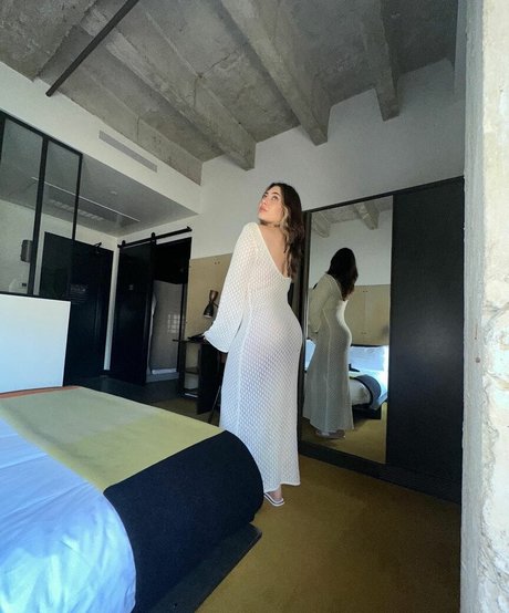 Shelby Young pretty model gallery