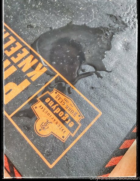 dickulousri nude actress pics