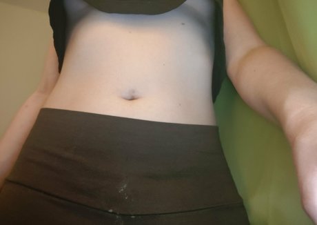 dickulousri star naked image