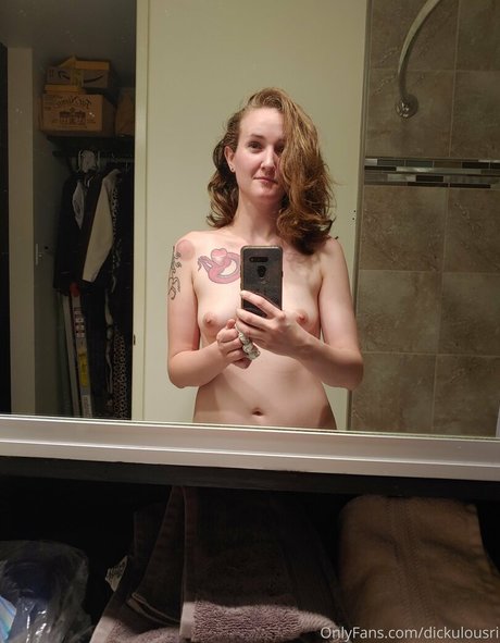 dickulousri model sexy galleries