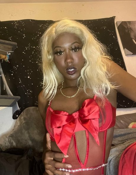 krazyyy4k adult actress img