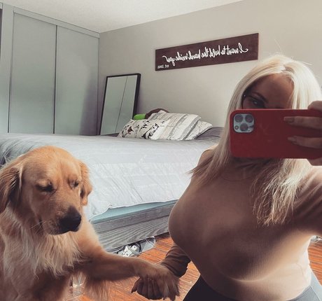 Lilly Alcorn pornstar erotic image