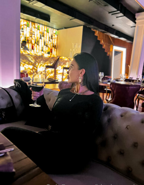 black monica pornstar top photo