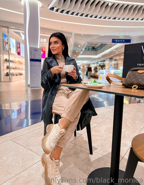 black monica erotic model pictures