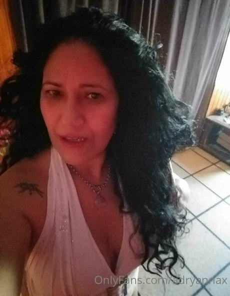 adryannax pornstar xxx pic