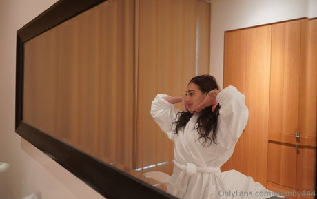 lalabby444 erotic model photo