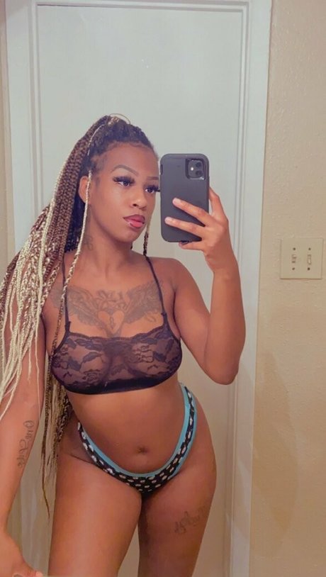 ms bitchlucky erotic pornstar image