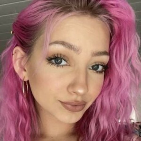 Hannah Rose Blair pornstar nude picture