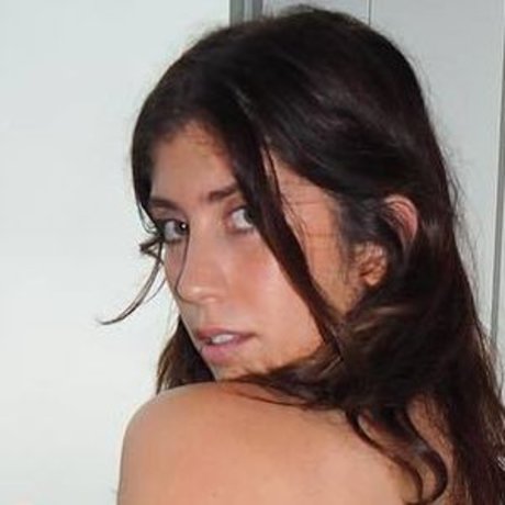 scientwehst exclusive actress picture