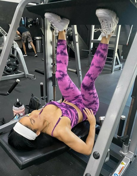 gym goddessss erotic model photo