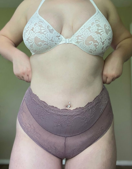 novaaraee star picture