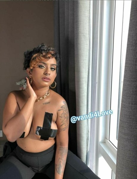 Indian Exhibition beautiful actress pic