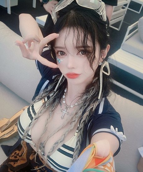 Ahyo12 07 model hd images