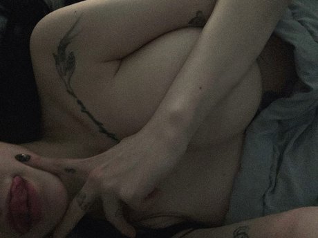 Ahyo12 07 pretty model photo