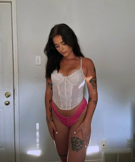 sorrymomfree nudes model pic