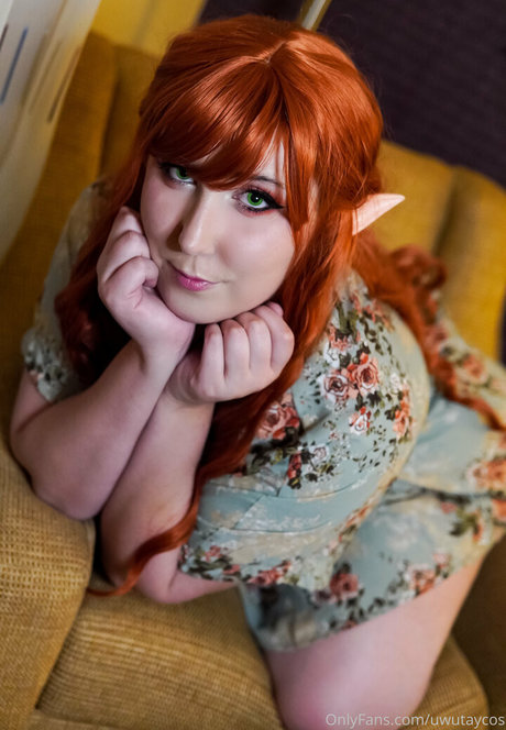 uwutaycos model sexy pictures