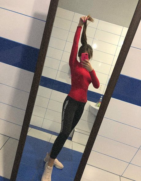 krisstile model free images