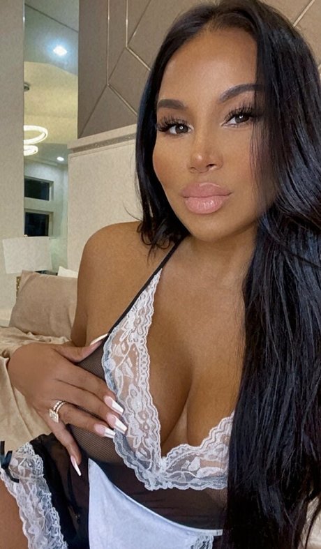 dollycastro star best pic