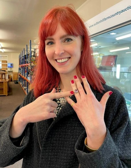 Izzie Balmer pornstar sex gallery