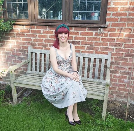 Izzie Balmer beautiful star image