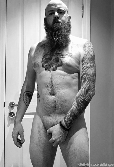 badiezbbw92 nude pornstar pic