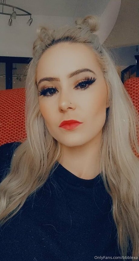 babyblexa model nude pic