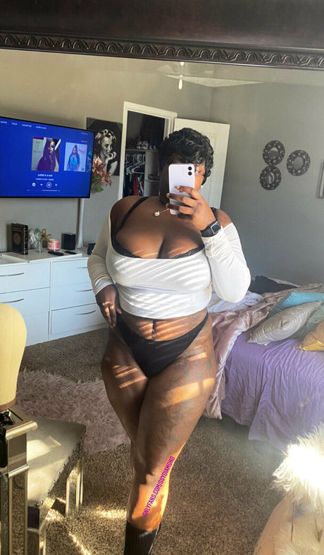 shegobblesdick sexy star gallery