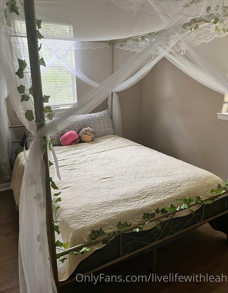 leahsade high quality star pic