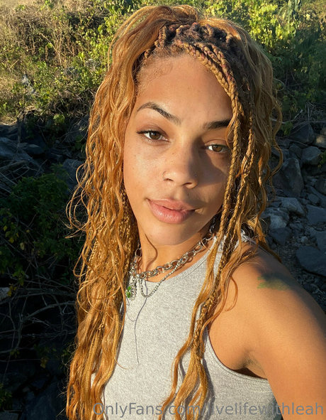 leahsade erotic pornstar galleries