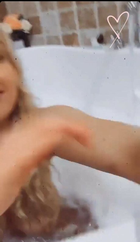 Violet Benson art actress pics