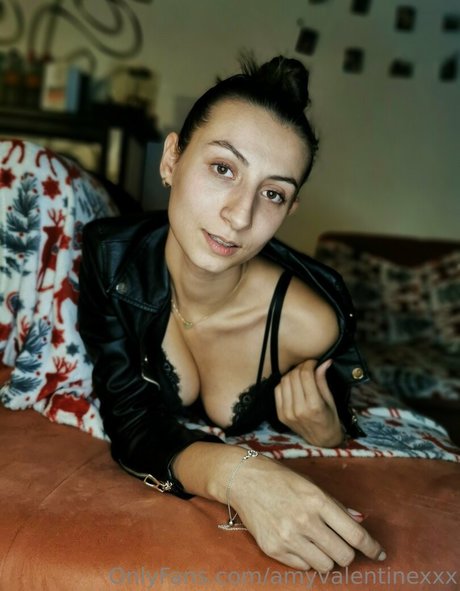 amyvalentinexxx star nude img