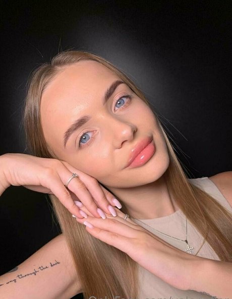 valerieflor model nudes picture