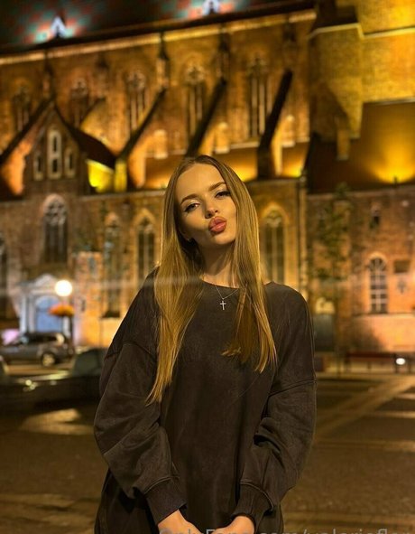 valerieflor pornographic model photos