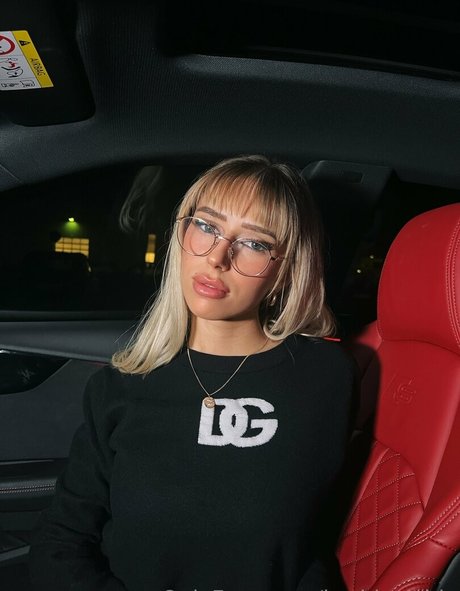 one onlyfans xxx picture