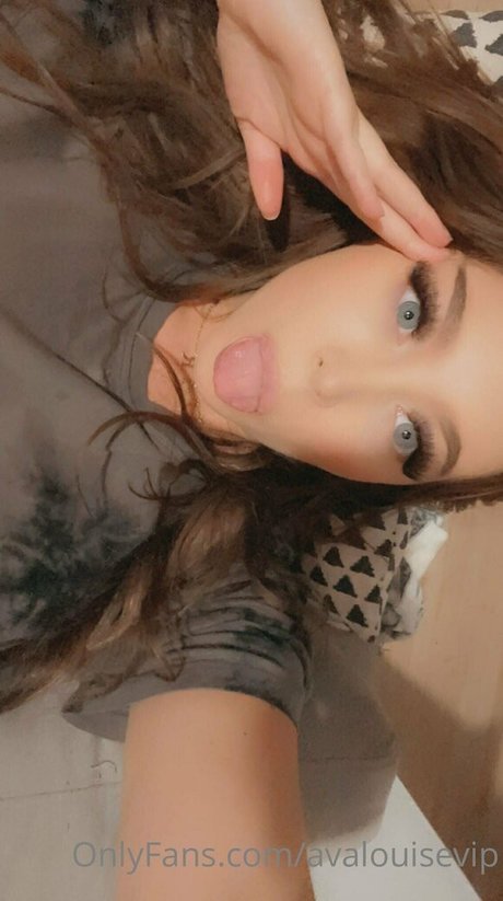 avalouisevip sexy star pics