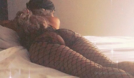 DejaBooty1 nudes star galleries