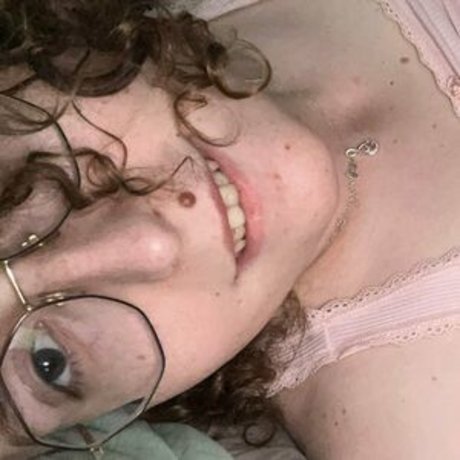 jazeclairof naked model photo