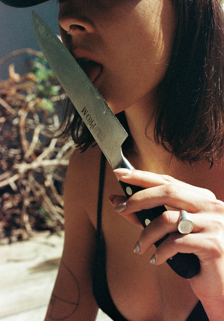 Emma Carmi star sexy image