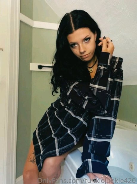 Meg Reillly star xxx photo