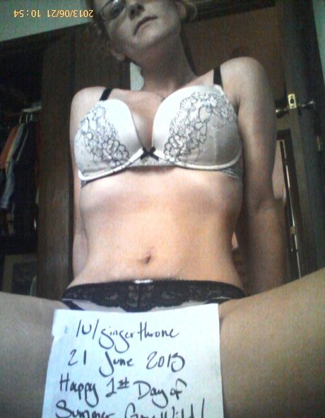 gingerthrone pornstar perfect pictures