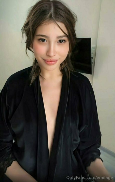 emilage high quality model pictures