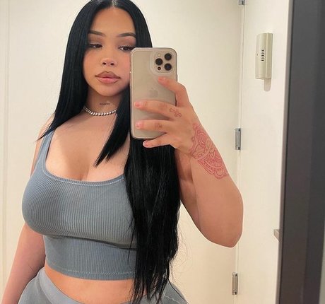 Gigifrmtexas star pornographic images