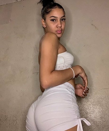 yudhitp17_ sexy actress photos