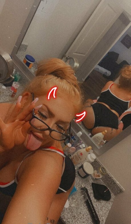 heluvscar art actress images