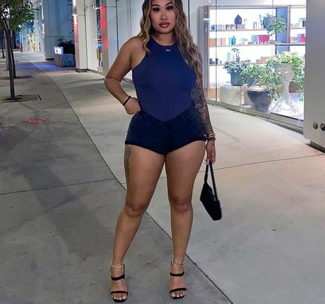 ilikekandyy model pretty gallery