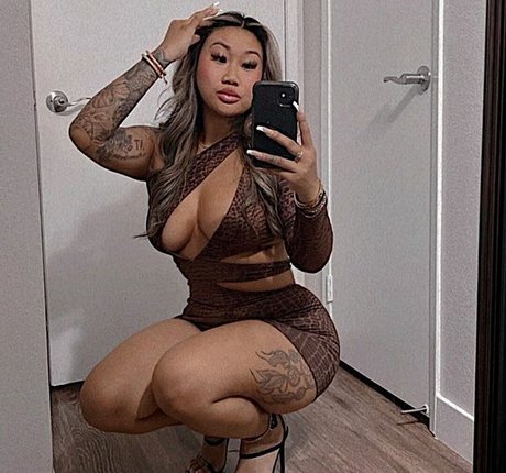 ilikekandyy sex model pic