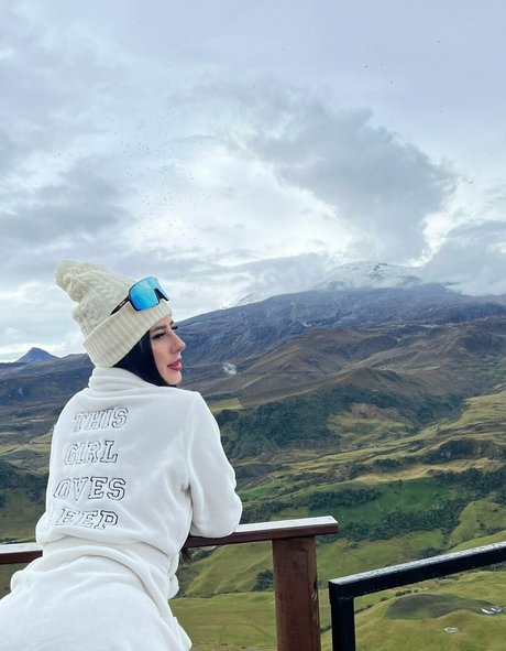 Mia Russo top pornstar pics