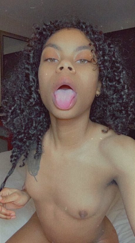 hazelqveen erotic star img