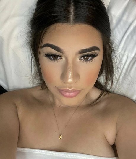 Savtiva pornstar beautiful img