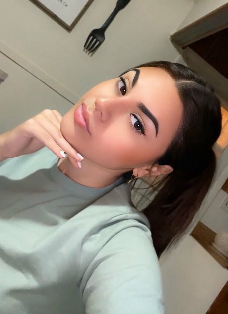 Savtiva top actress picture